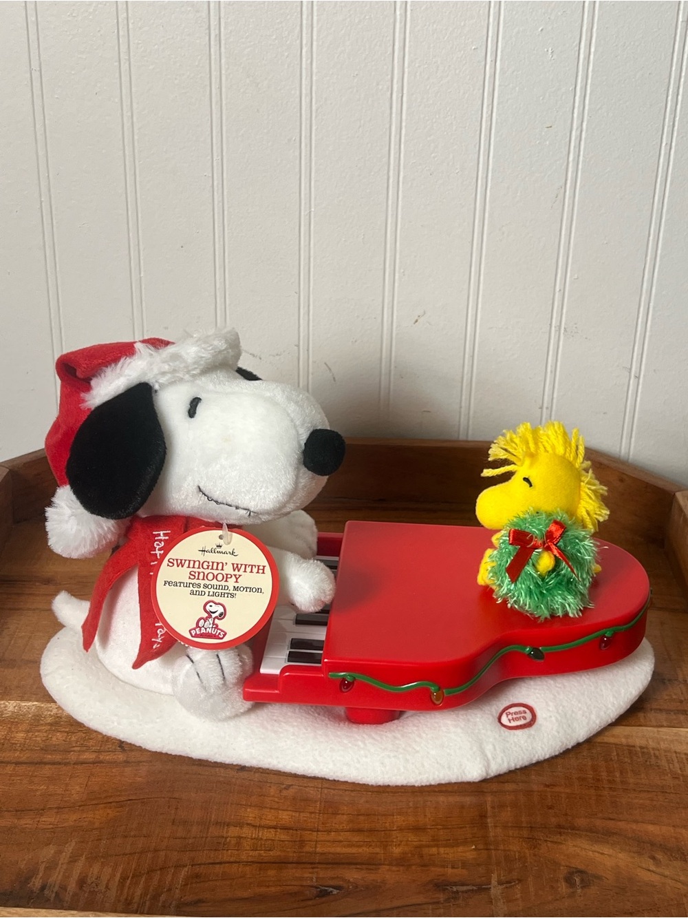 Hallmark Swingin' With Snoopy Piano Woodstock